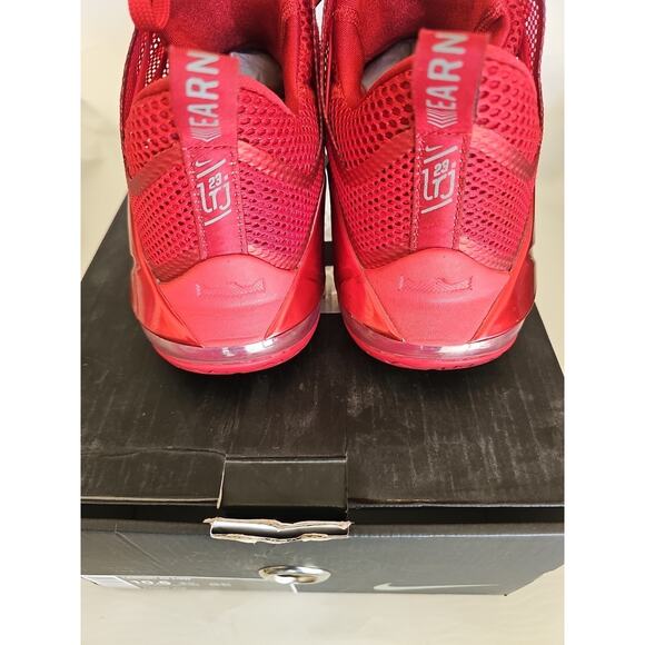 Nike sneaker, LeBron 12, XII Low Mens University Red. w/ OG Box Size 10.5 - Picture 5 of 10